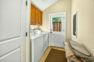 565 Greens Creek Rd, Grants Pass, OR 97527 - Photo 53