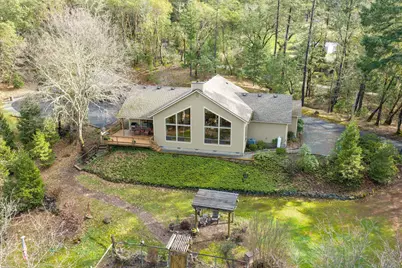 565 Greens Creek Road, Grants Pass, OR 97527 - Photo 3