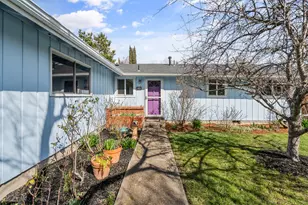 349 Tudor St, Ashland, OR 97520 - Photo 3