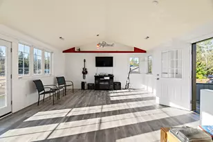 536 Rogue Air Dr, Shady Cove, OR 97539 - Photo 43