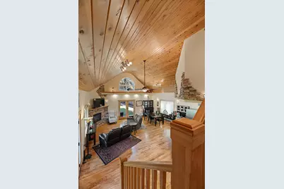 536 Rogue Air Drive, Shady Cove, OR 97539 - Photo 37