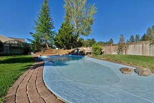 536 Rogue Air Dr, Shady Cove, OR 97539 - Photo 13