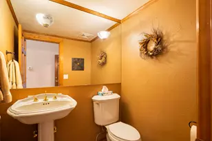 56954 Peppermill Cir, Sunriver, OR 97707 - Photo 9