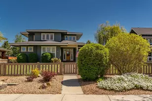1008 NW 15th St, Redmond, OR 97756 - Photo 3