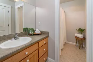 1008 NW 15th St, Redmond, OR 97756 - Photo 29