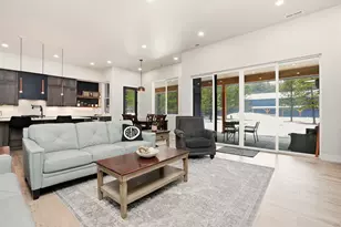 55401 Heierman Dr, Bend, OR 97707 - Photo 9