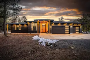 55401 Heierman Dr, Bend, OR 97707 - Photo 1