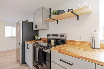 2240 SE Roadway Lane, Prineville, OR 97754 - Photo 3