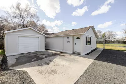 2240 SE Roadway Lane, Prineville, OR 97754 - Photo 1