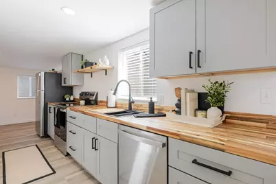 2240 SE Roadway Lane, Prineville, OR 97754 - Photo 5