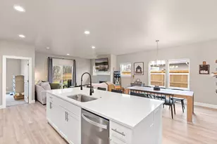 1667 SW Black Butte Ct, Redmond, OR 97756 - Photo 13