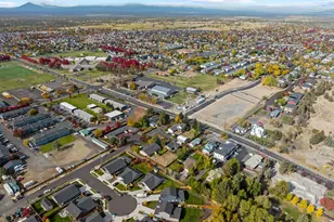 1667 SW Black Butte Ct, Redmond, OR 97756 - Photo 59