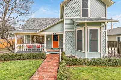 216 Central Avenue, Ashland, OR 97520 - Photo 5