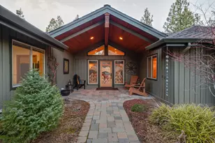 3695 NW Kirkaldy Ct, Bend, OR 97703 - Photo 5