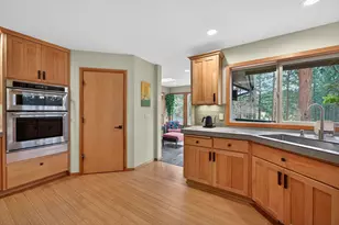 3695 NW Kirkaldy Ct, Bend, OR 97703 - Photo 13