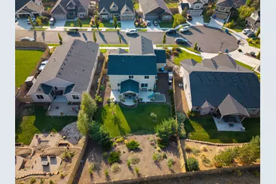 2750 SW 46th Court, Redmond, OR 97756 - Photo 41