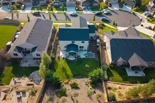 2750 SW 46th Ct, Redmond, OR 97756 - Photo 41