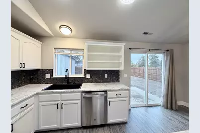 16698 Wyatt Drive, La Pine, OR 97739 - Photo 9