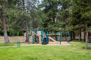 19717 SW Mount Bachelor Dr, Bend, OR 97702 - Photo 21