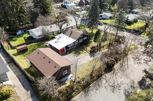 420 NW Savage St, Grants Pass, OR 97526 - Photo 3