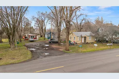 2118 Wiard Street, Klamath Falls, OR 97603 - Photo 1