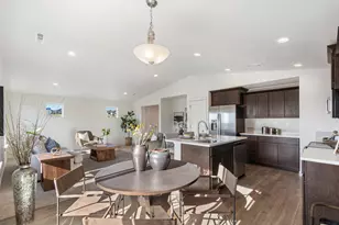 21441 N E Livingston Dr, Bend, OR 97701 - Photo 3