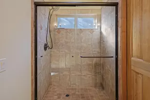 268 NW Scenic Heights Dr, Bend, OR 97703 - Photo 35