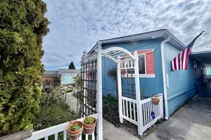 2363 Pine Ct, Grants Pass, OR 97527 - Photo 1