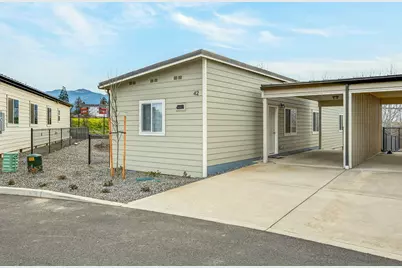 4069 S Pacific Highway #42, Medford, OR 97501 - Photo 3