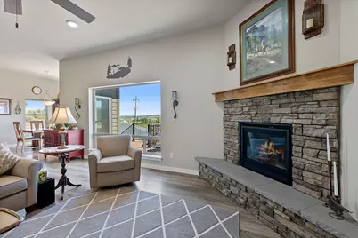 2213 NE Bunchgrass Court, Madras, OR 97741 - Photo 3