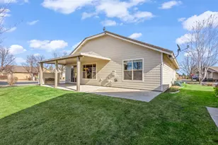 1959 NW 18th St, Redmond, OR 97756 - Photo 23