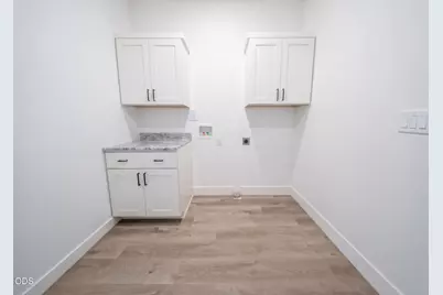 465 Arnos Street, Talent, OR 97540 - Photo 17