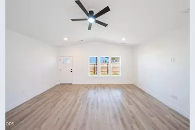 465 Arnos Street, Talent, OR 97540 - Photo 5