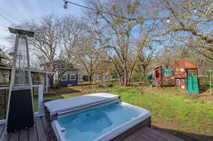342 Appaloosa Ln, Grants Pass, OR 97526 - Photo 9