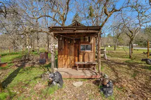 342 Appaloosa Ln, Grants Pass, OR 97526 - Photo 47