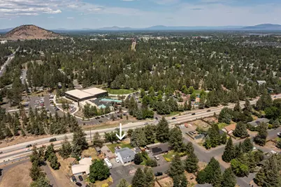 61585 E Lake Drive, Bend, OR 97702 - Photo 53