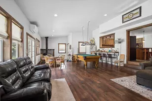 61585 E Lake Dr, Bend, OR 97702 - Photo 21