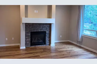 2380 NW Debron, Bend, OR 97703 - Photo 3