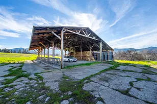 273 Theo Dr, Talent, OR 97540 - Photo 41