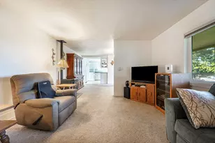 273 Theo Dr, Talent, OR 97540 - Photo 15