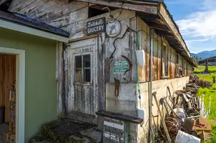 273 Theo Dr, Talent, OR 97540 - Photo 35