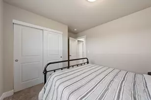 1797 NE 4th St, Redmond, OR 97756 - Photo 31