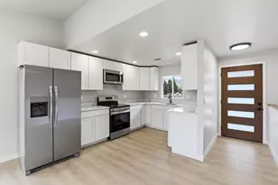 8835 Williams Hwy, Grants Pass, OR 97527 - Photo 7