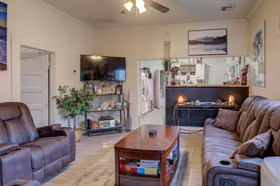 903 W 11th Street, Medford, OR 97501 - Photo 3