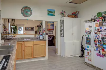 903 W 11th Street, Medford, OR 97501 - Photo 7