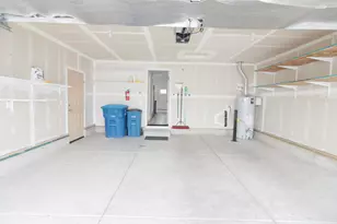 3288 NW 10th St, Redmond, OR 97756 - Photo 13