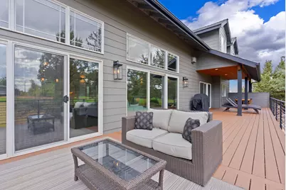 920 Cinnamon Teal Drive, Redmond, OR 97756 - Photo 9