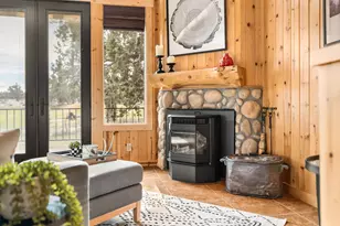 8998 Cliff Swallow Dr, Redmond, OR 97756 - Photo 13