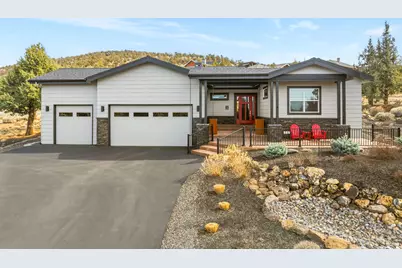 1203 Highland View Loop, Redmond, OR 97756 - Photo 1