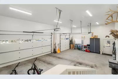 1203 Highland View Loop, Redmond, OR 97756 - Photo 31